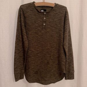 Tilly’s RSQ M Camo Army Green Heathered Long Sleeve Waffle Knit Henley